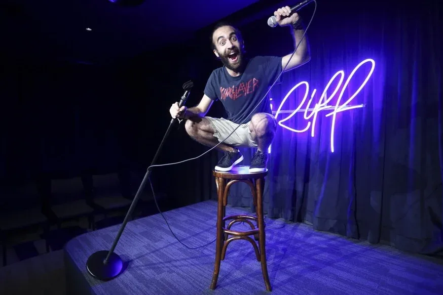 English Stand-Up Comedy & Open Mic Buddy photo 0
